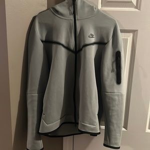 Green/grey (mica green) nike tech fleece